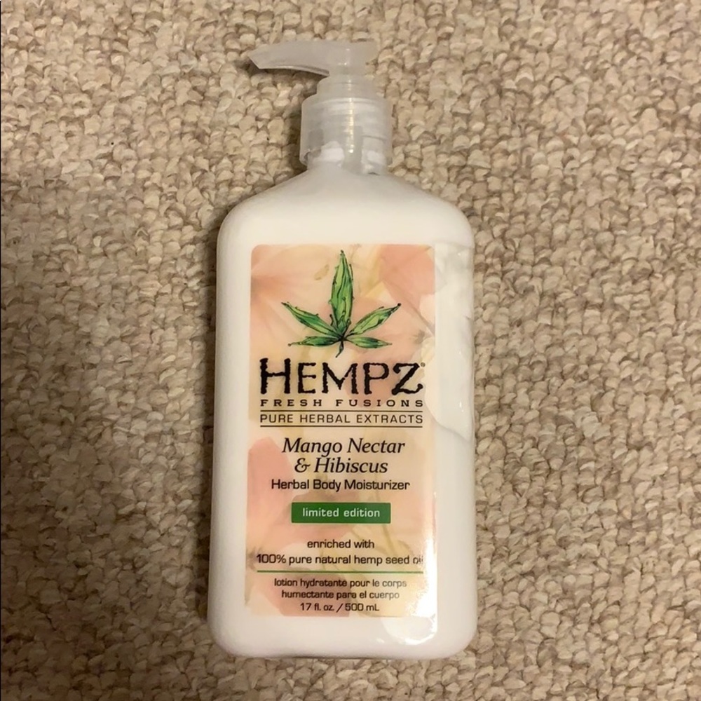 Hempz Mango and Hibiscus lotion